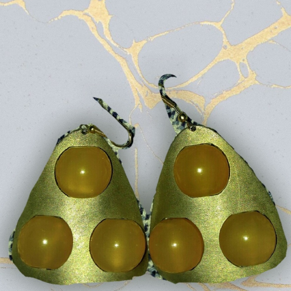 🌄Mod vintage triangle yellow ball earrings pierce